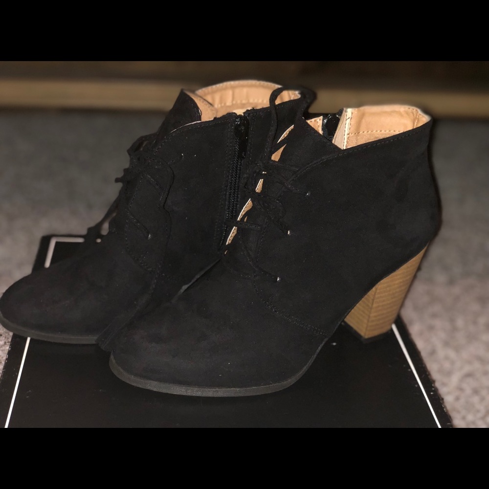 Booties - Picture 4 of 4